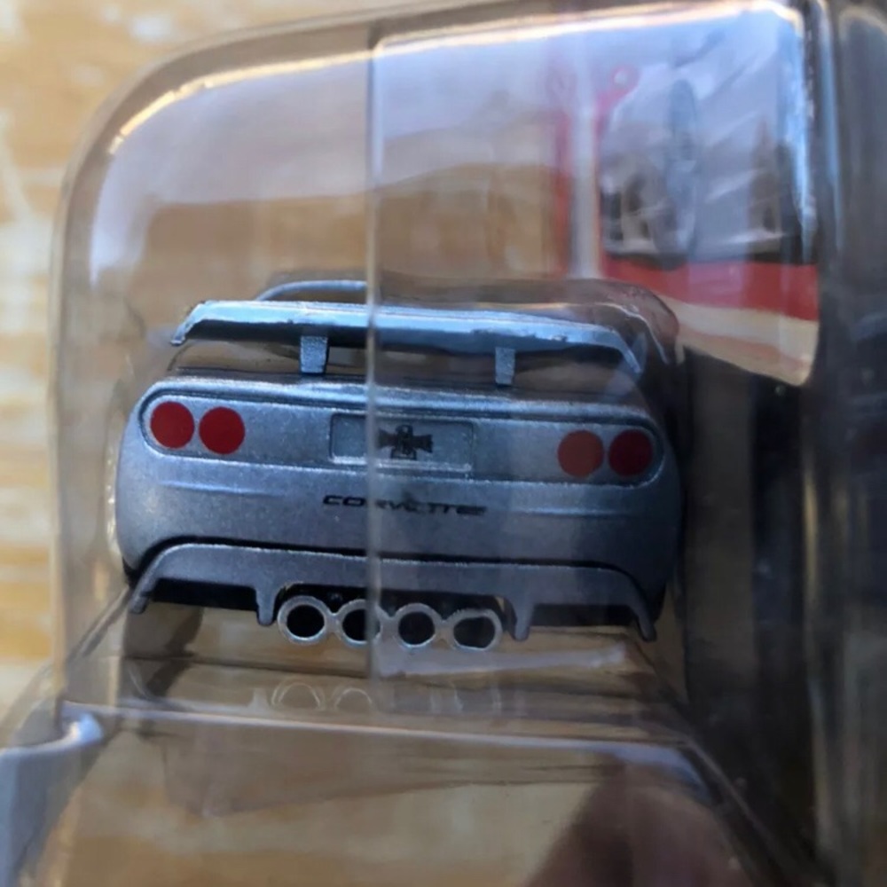 Badd Ride 2005 Corvette C6 Die-Cast 164 Scale Car